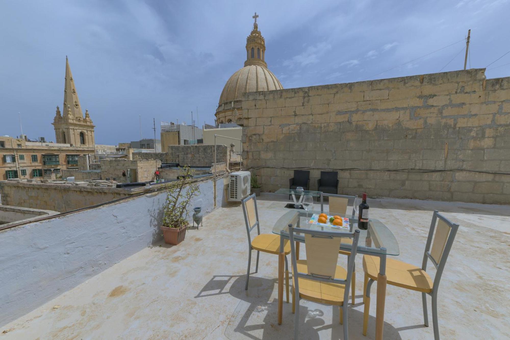 Stylish Valletta 2 Bedrooom City Centre Apartment With Terrace 외부 사진